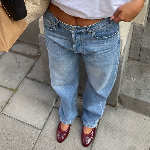 Djerf Avenue Relaxed Jeans Washed Blue - Picture 2 of 12